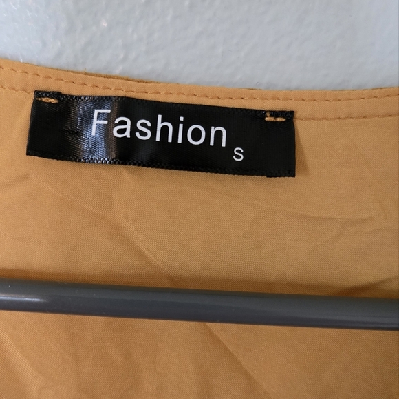 Fashion Yellow Swiss Dot Maxi Dress Size Small - Picture 5 of 8